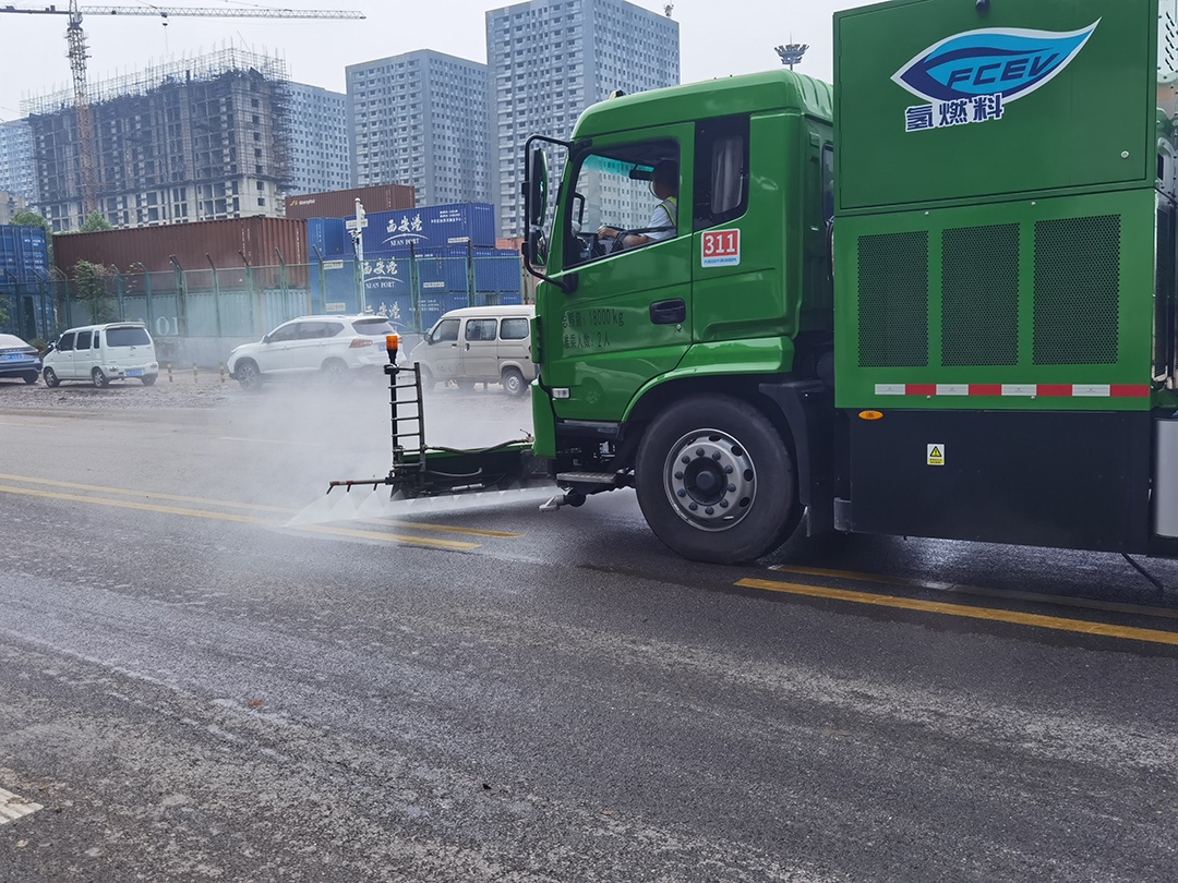 责任温暖丨郑州暴雨袭城，傲蓝得环境全力守护城市清洁